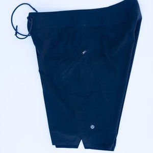 Lululemon Men's Surf Shorts Size Small